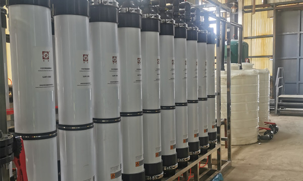 超濾設(shè)備.jpg 超濾設(shè)備.jpg